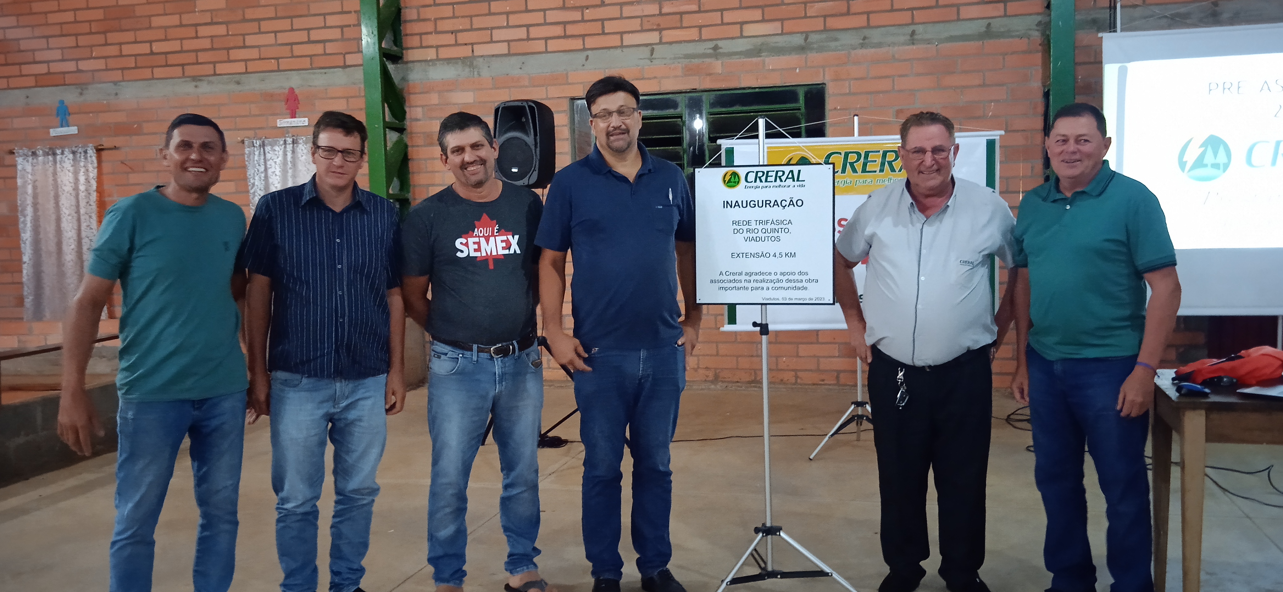 Creral encerra pré-assembleias com entrega de rede trifásica em Viadutos