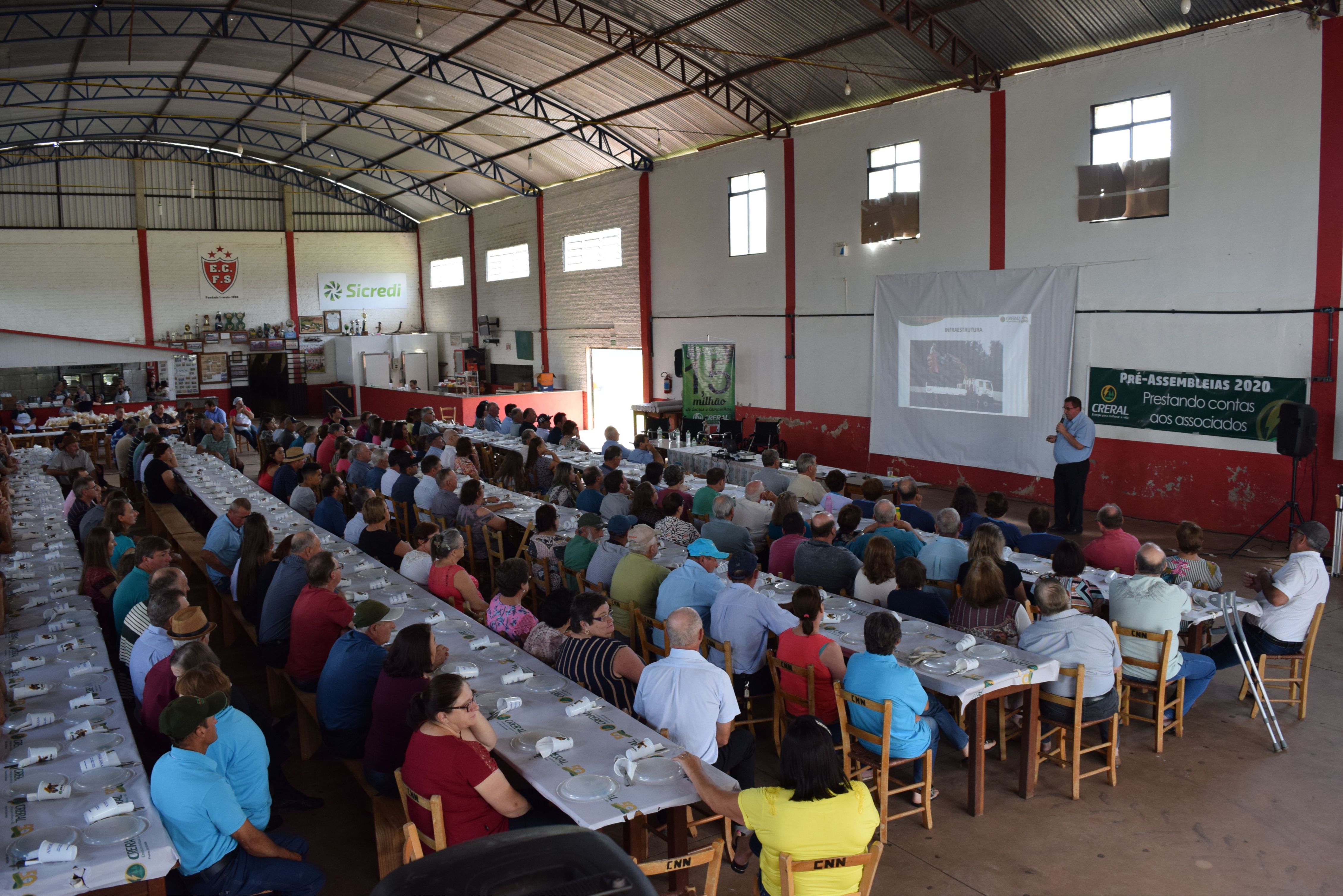 Creral encerra ciclo de reuniões nas comunidades com assembleia geral 