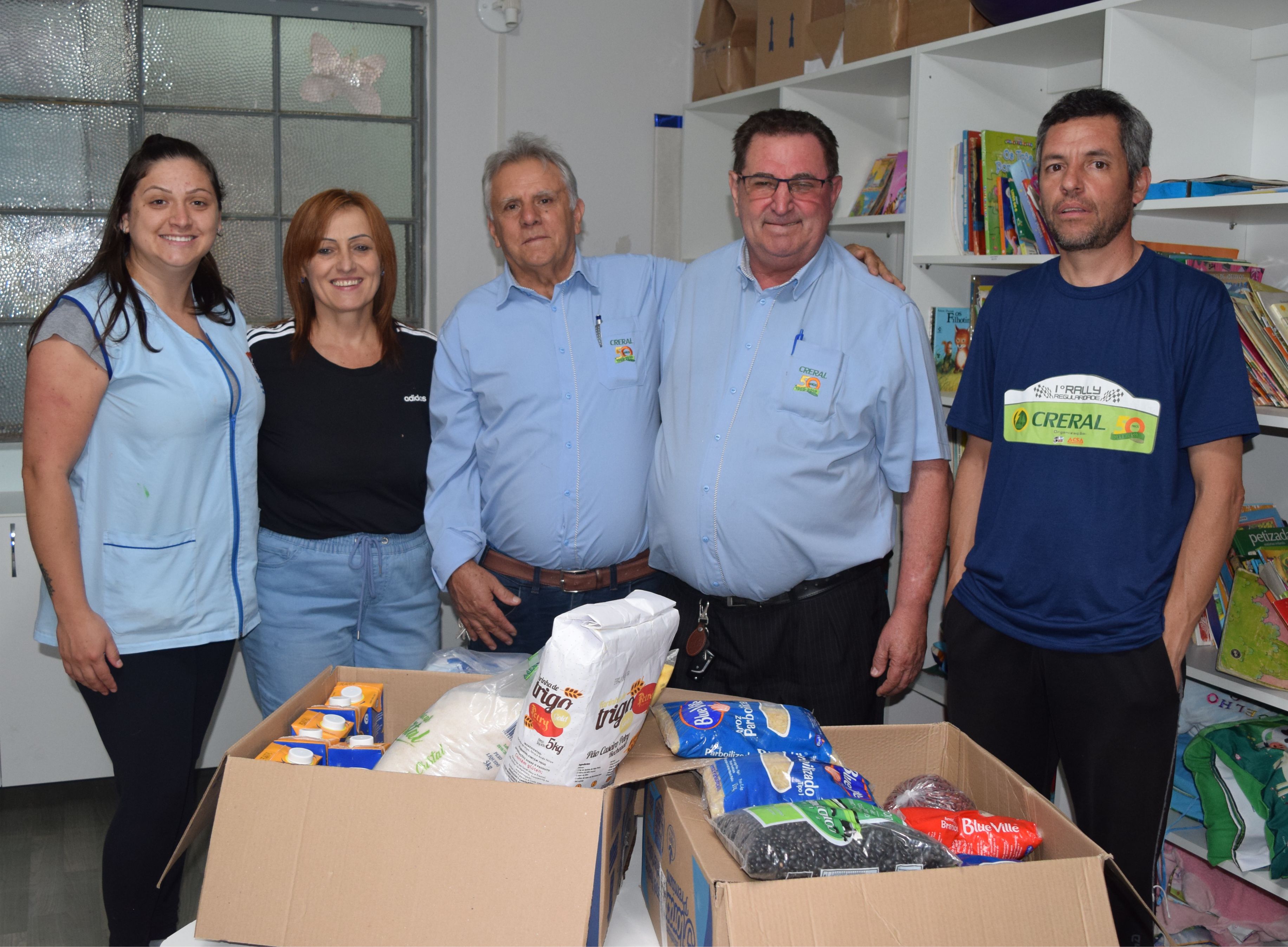 Alimentos arrecadados no Rally Regularidade Creral 50 anos são entregues às entidades